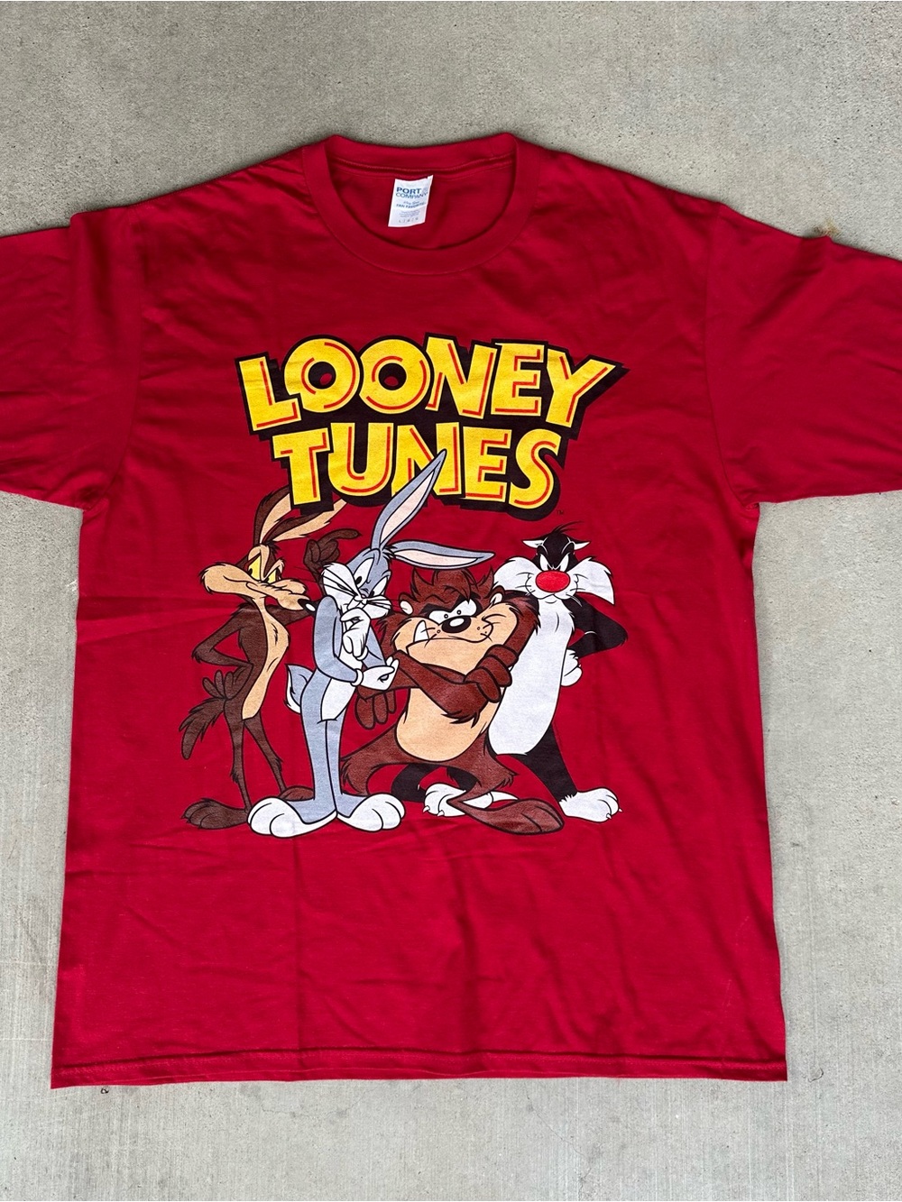 Looney Tunes Red Graphic Tee Size Large